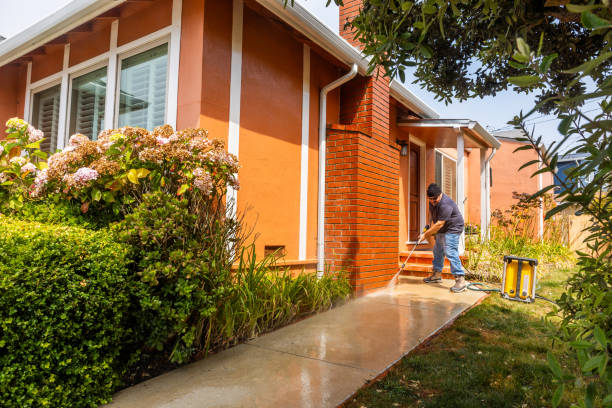 Best Sidewalk Pressure Washing  in , CT
